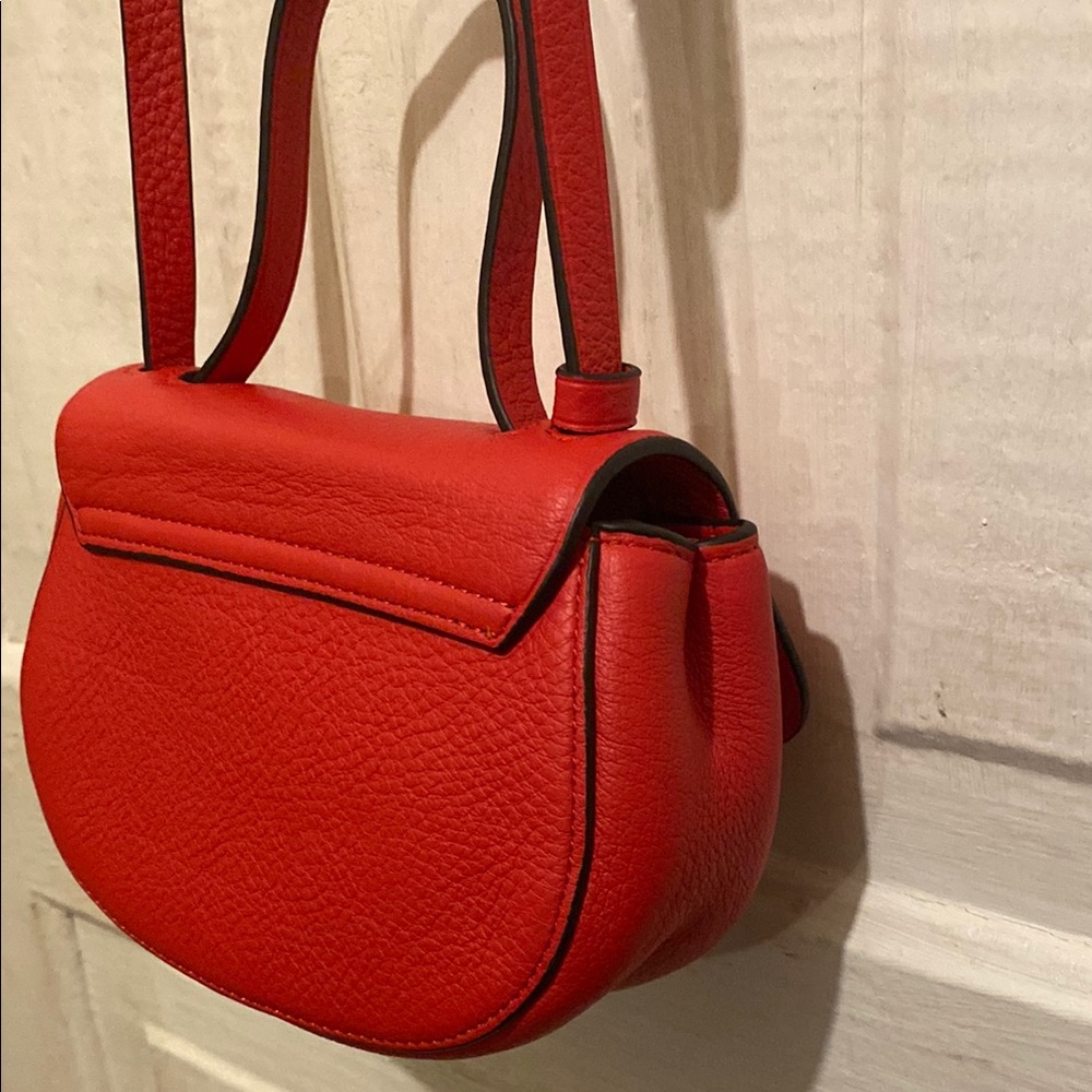 J.Crew 100% Vibrant Red Crossbody Bag with Saddle Shape and Gold Hardware - Picture 5 of 16